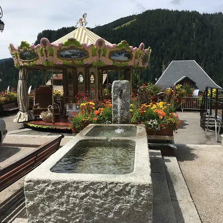 Les 4 Elements Aparthotel Chatel